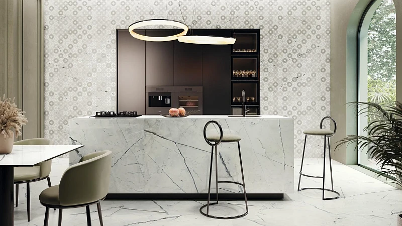 Black & Light Calacatta