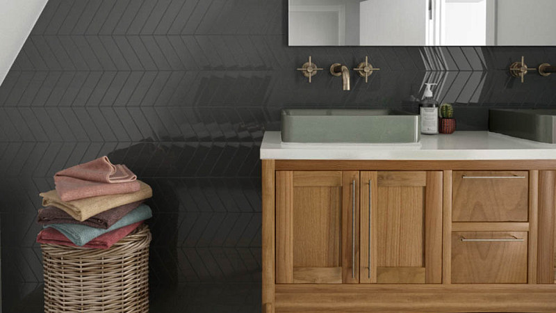Chevron wall